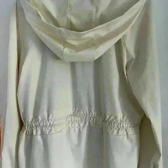 Avalanche Lightweight Jacket with adjustable cord and hood size small - Picture 7 of 12